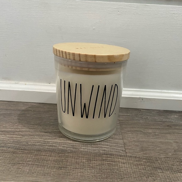 Rae Dunn Unwind Eucalyptus Mint Candle NWT